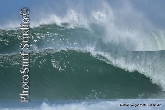 à espreita das ondas à espreita das ondas