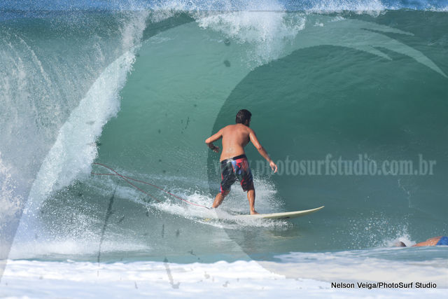 Foto Colocando pra dentro - Posto 11 - Recreio - Imagem 0